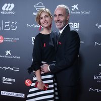 Martina Klein y Álex Corretja en la gala 'People in red' 2018