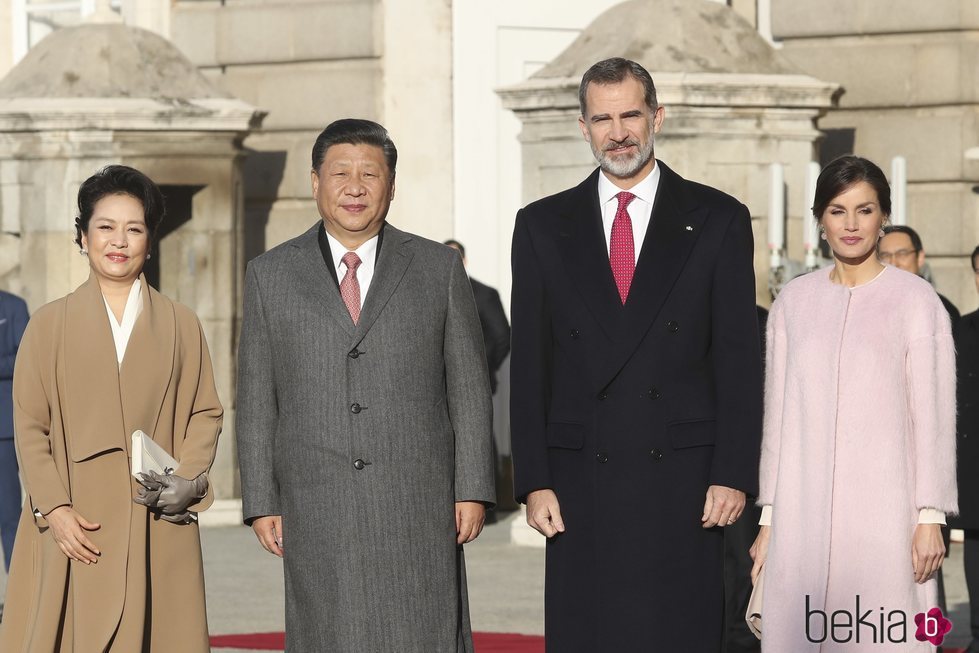 Los Reyes de España junto al Presidente de China y su esposa en el Palacio Real de Madrid