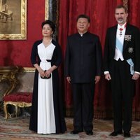 Los Reyes Felipe y Letizia con Xi Jinping y Peng Liyuan en la cena de gala por la visita del presidente de China