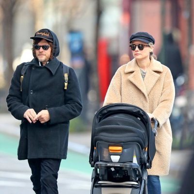 Diane Kruger y Norman Reedus pasean con su primer hijo