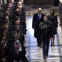 Donald y Melania Trumo llegando al funeral de George W. H. Bush