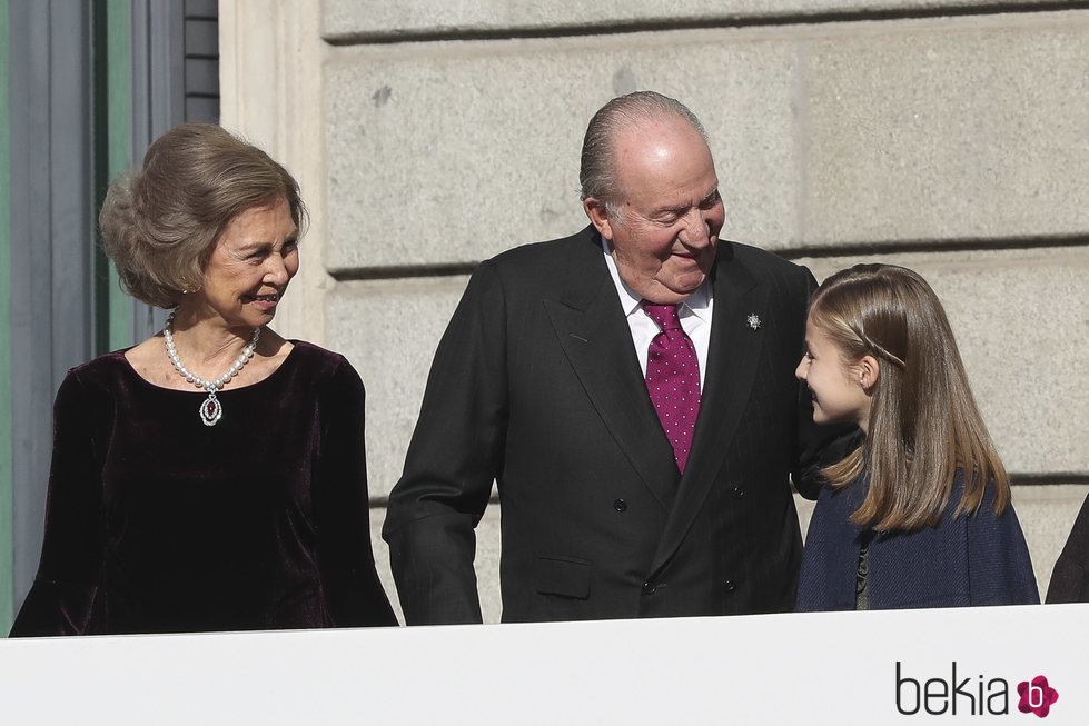 La Princesa Leonor y los Reyes Juan Carlos y Sofía en el 40 aniversario de la Constitución