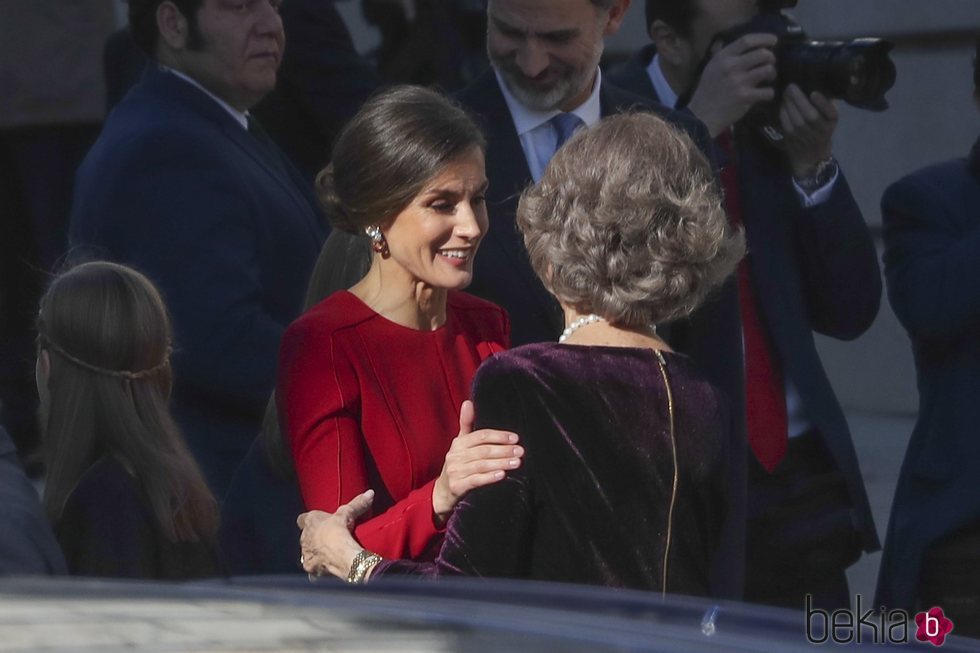 La Reina Letizia y la Reina Sofía, muy cómplices en el 40 aniversario de la Constitución Española