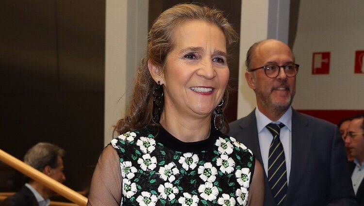 La Infanta Elena, muy sonriente en la entrega de los premios de la Fundación Special Olympics España