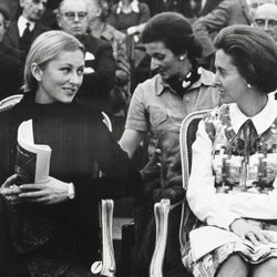 La Reina Fabiola de Bélgica junto a su cuñada, la Princesa Paola de Lieja