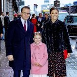 Victoria y Daniel de Suecia con su hija Estela de Suecia en el seminario por el 75 cumpleaños de Silvia de Suecia