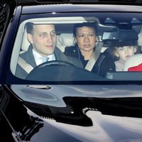 Lord Frederick Windsor y Sophie Winkleman con su hija Maud en el almuerzo navideño en Buckingham Palace 2018