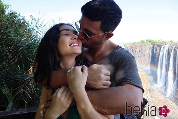 Amy Jackson se compromete con George Panayiotou