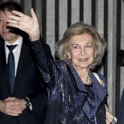 La Reina Sofía saliendo del Teatro Real de Madrid