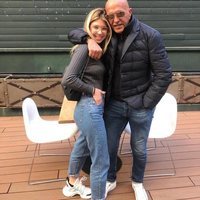 Anita Matamoros come con su padre Kiko Matamoros antes de volver a Milán tras Navidad
