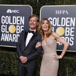 William H. Macy y Felicity Huffman en la alfombra roja de los Globos de Oro 2019