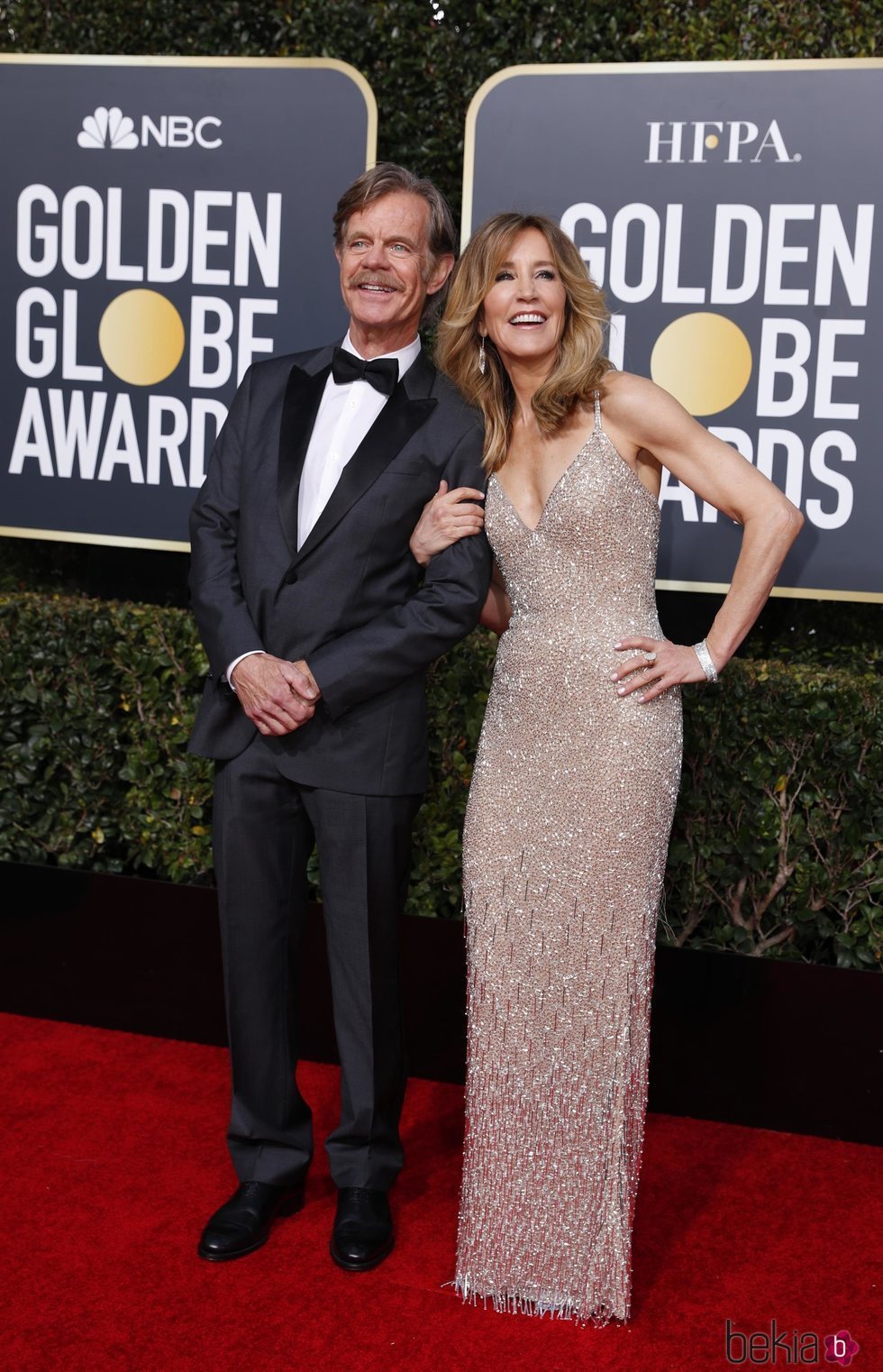 William H. Macy y Felicity Huffman en la alfombra roja de los Globos de Oro 2019