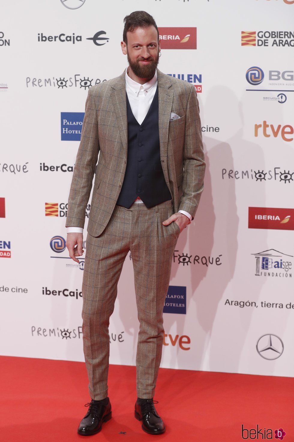 Edu Soto en la alfombra roja de los Premios Forqué 2019