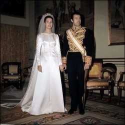 Carmen Martínez-Bordiú y Alfonso de Borbón el día de su boda
