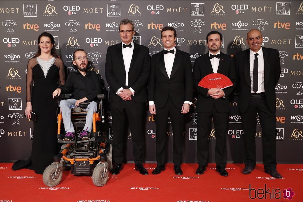 Pablo Casado, Alberto Garzón, Pablo Echenique , Nara Novas, Rafael Portela y Mariano Barroso en la alfombra roja de los Premios Goya 2019