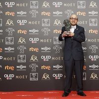 Jesús Vidal posa con su estatuilla en los Premios Goya 2019