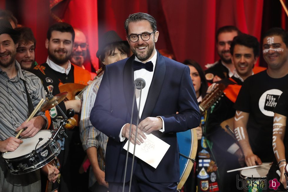 Màxim Huerta entregando un premio en la gala de los Goya 2019