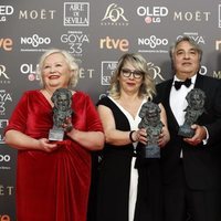 Yousaf Bokhari, Sylvie Imbert, Amparo Sanchez y Pablo Perona con sus estatuillas en los PRemios Goya 2019.