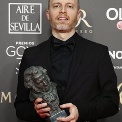 Olivier Arson con su estatuilla en los Premios Goya 2019