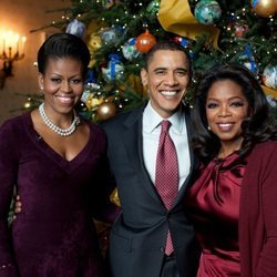 Oprah Winfrey, Barack Obama y Michelle Obama en la Casa Blanca por navidad