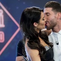Sergio Ramos y Pilar Rubio besándose en 'El hormiguero' hablando de su boda