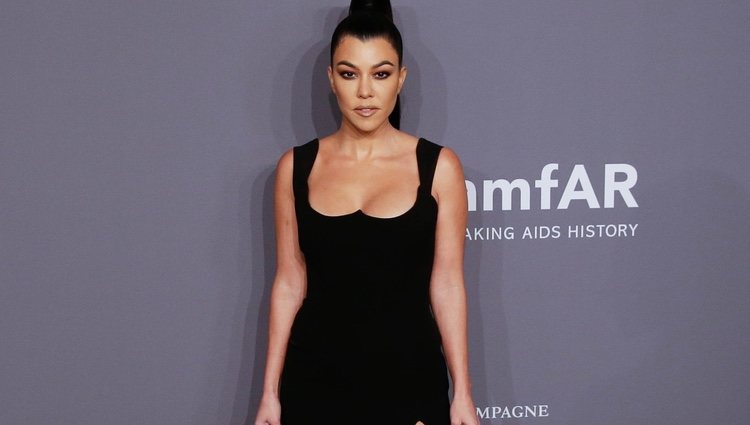 Kourtney Kardashian en la gala amFAR 2019