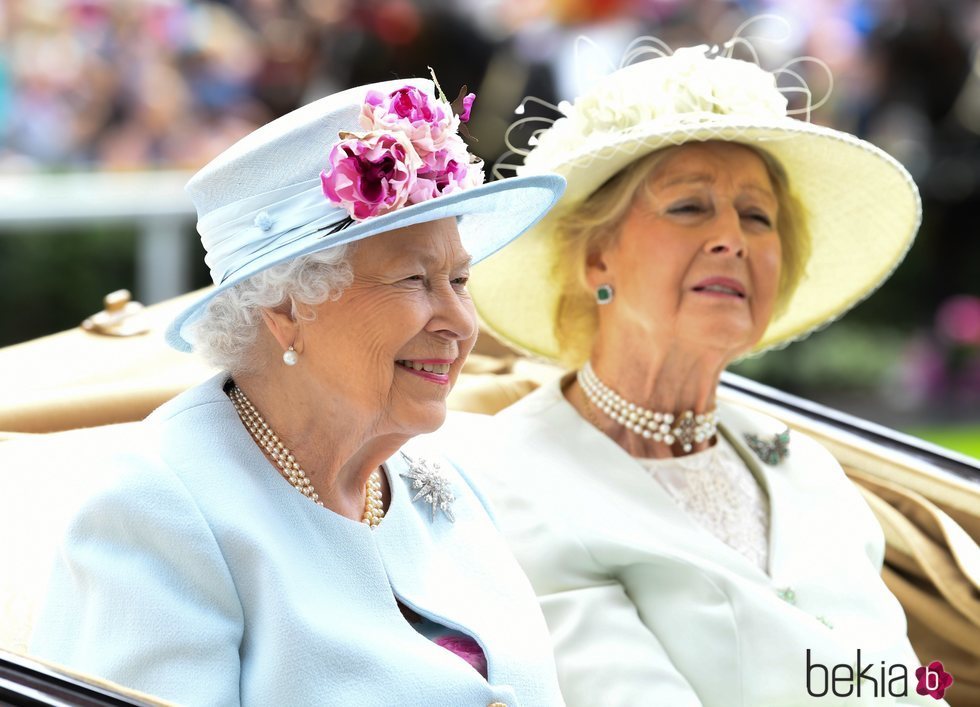 Isabel II y Alexandra de Kent en las carreras de Ascot 2018