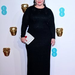 Melissa McCarthy en la alfombra roja de los Premios BAFTA 2019
