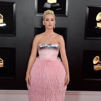 Katy Perry en la alfombra roja de los Grammy 2019