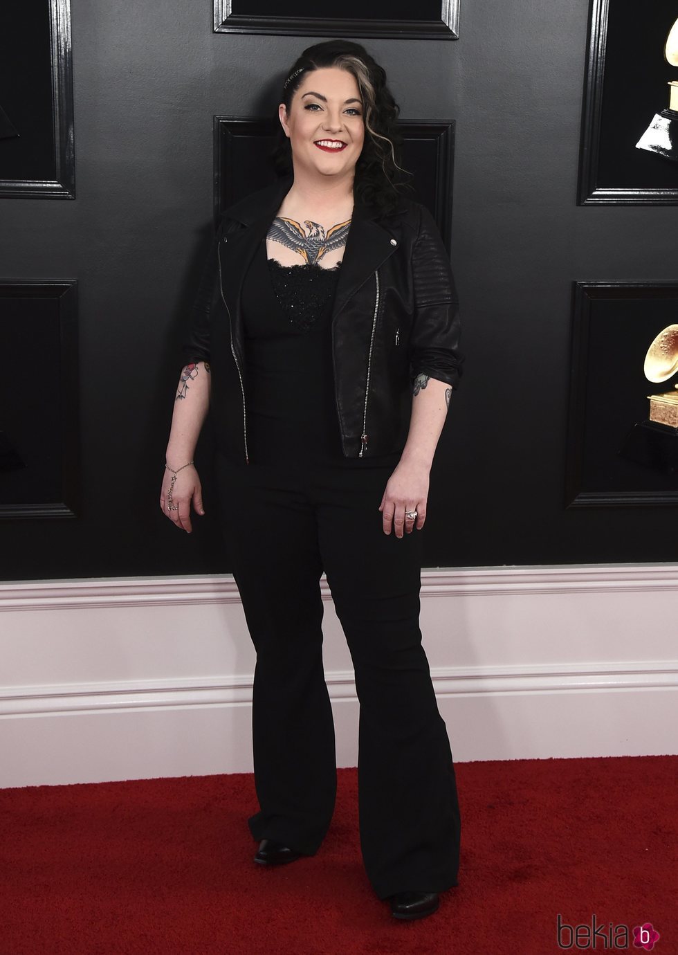 Ashley McBryde en la alfombra roja de los Grammy 2019