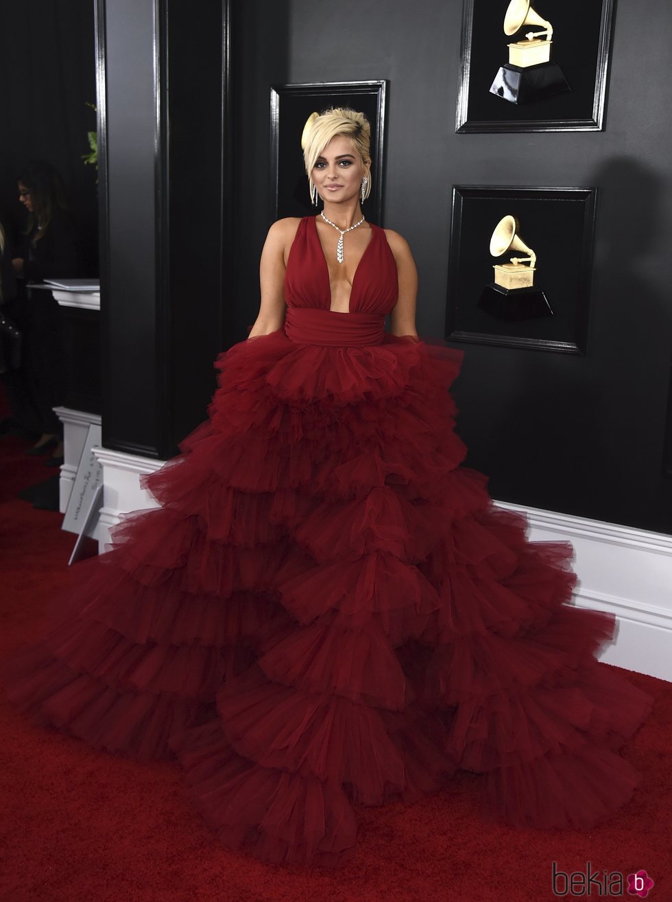 Bebe Rexha en la alfombra roja de los Grammy 2019