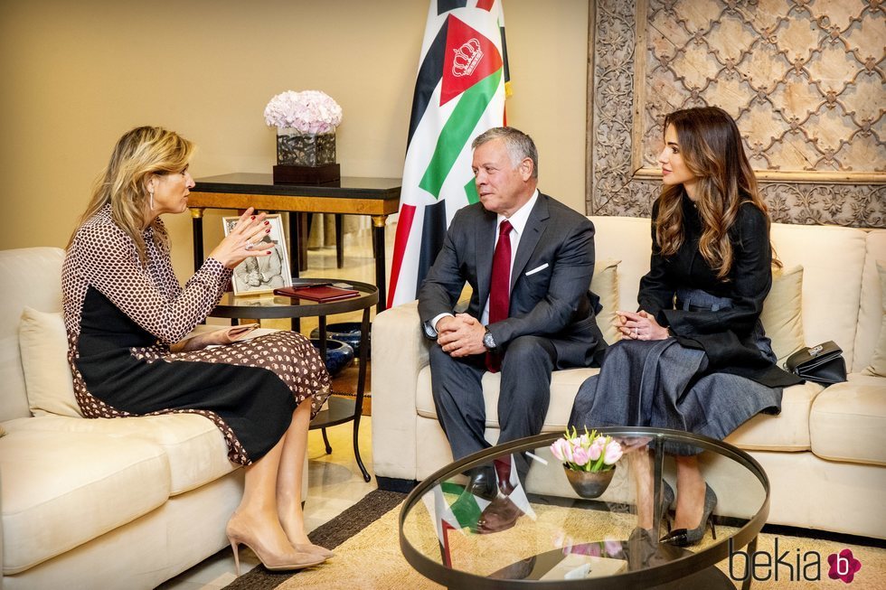 Máxima de Holanda durante su reunión con Abdalá y Rania de Jordania