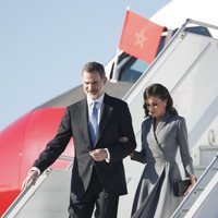 Los Reyes Felipe y Letizia aterrizan en Rabat al comienzo de su Viaje de Estado a Marruecos