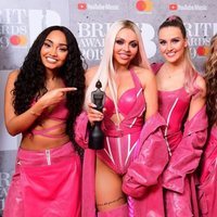 Little Mix con su premio Brit Awards 2019