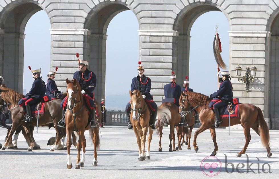 Acto de Relevo Solemne de la Guardia Real en el Palacio de Oriente de Madrid