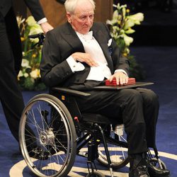 Tomas Tranströmer recibe el Premio Nobel de Literatura 2011