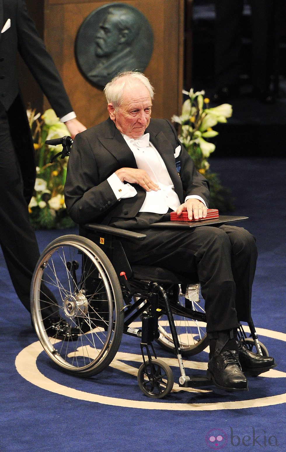 Tomas Tranströmer recibe el Premio Nobel de Literatura 2011