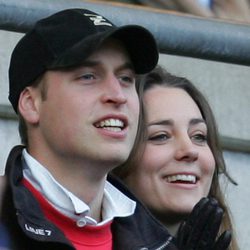 Guillermo de Inglaterra y Kate Middleton en 2007, eran todavía novios