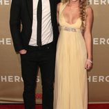 Liam Hemsworth y Miley Cyrus en la gala CNN Heroes: An All-Star Tribute