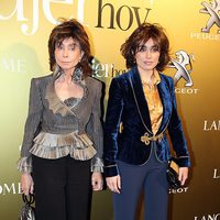 Paloma Segrelles madre e hija en los Premios Mujer Hoy 2011