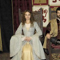 Michelle Jenner y Rodolfo Sancho son los Reyes Católicos en 'Isabel'