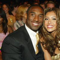 Kobe Bryant junto a su mujer Vanessa Laine