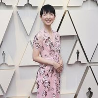 Marie Kondo en la alfombra roja de los Premios Oscar 2019