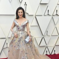 Michelle Yeoh en la alfombra roja de los Premios Oscar 2019