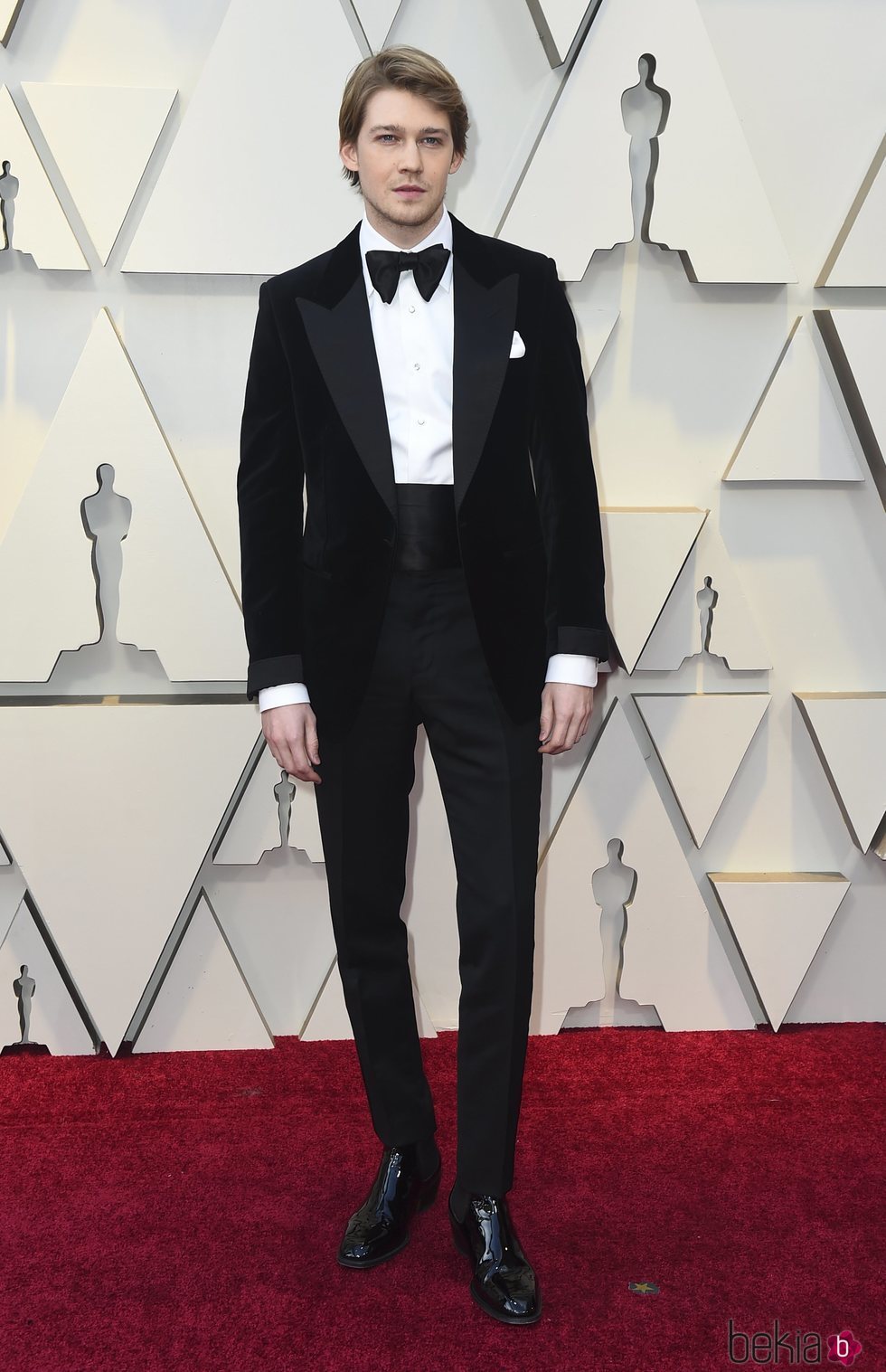 Joe Alwyn en la alfombra roja de los Premios Oscar 2019