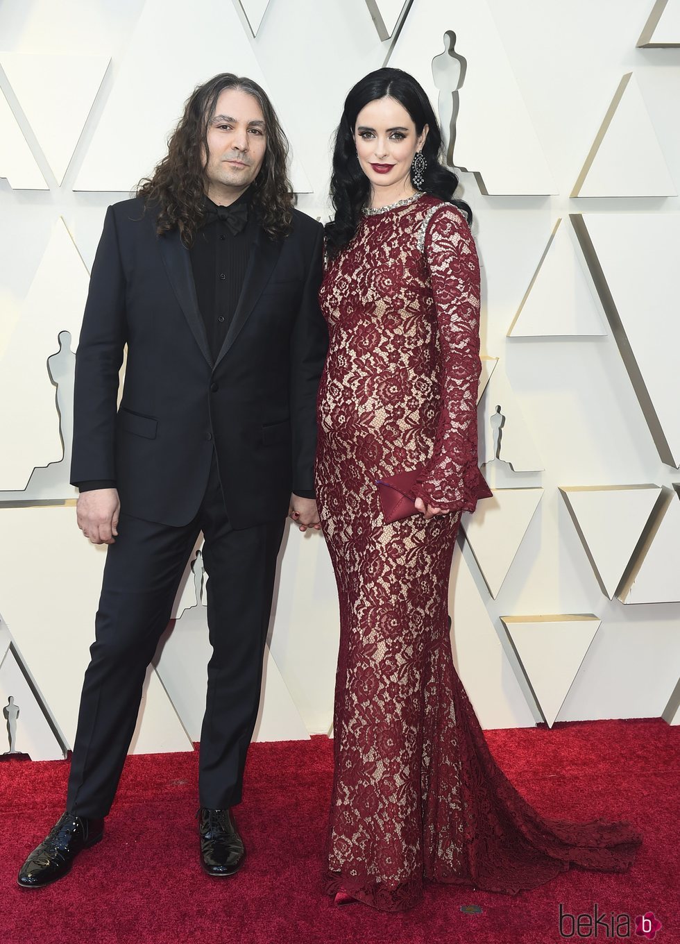 Krysten Ritter y Adam Granduciel en la alfombra roja de los Premios Oscar 2019