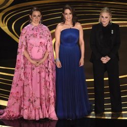 Maya Rudolph, Tina Fey y Amy Poehler durante la gala de los Premios Oscar 2019