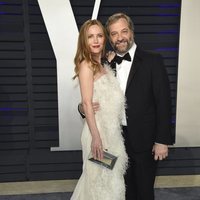 Leslie Mann y Judd Apatow en la fiesta Vanity Fair tras los Premios Oscar 2019