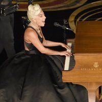 Lady Gaga interpretando 'Shallow' en los Oscar 2019
