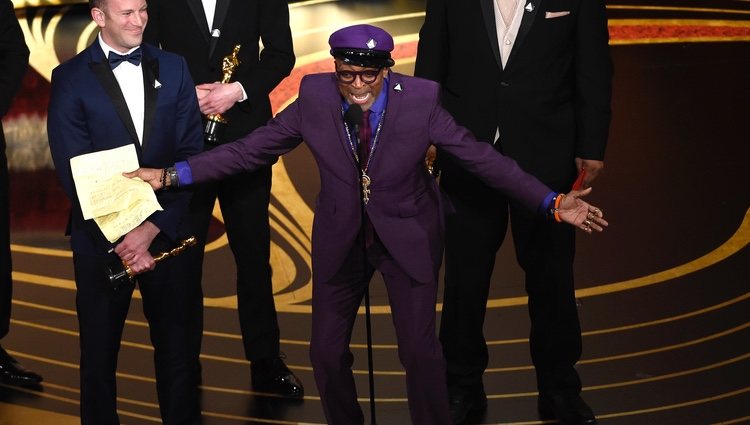 Spike Lee recoge su premio Oscar a Mejor Guion Adaptado